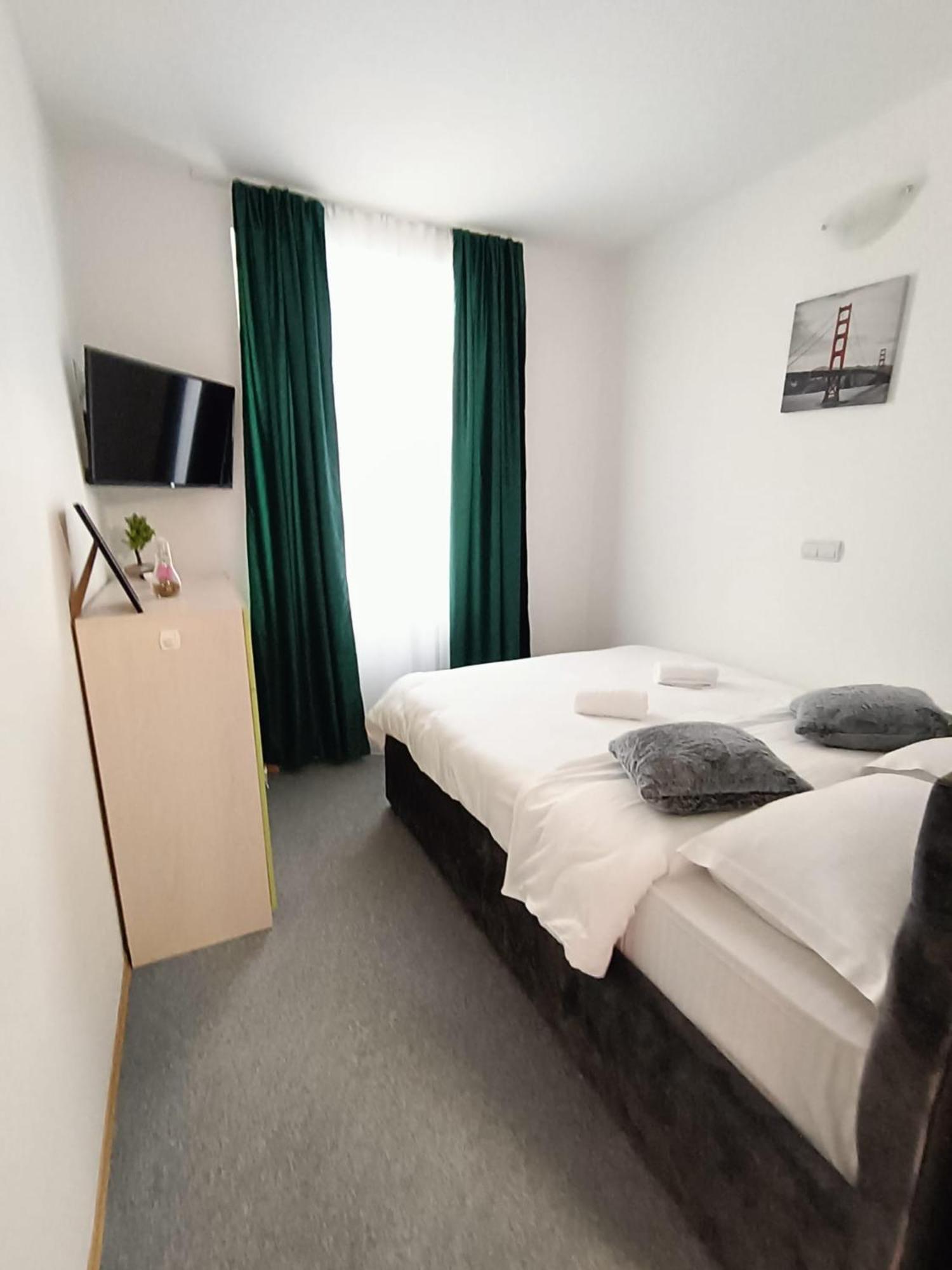 Apartmán Chic Boutique Dumbrava Sibiu Exteriér fotografie