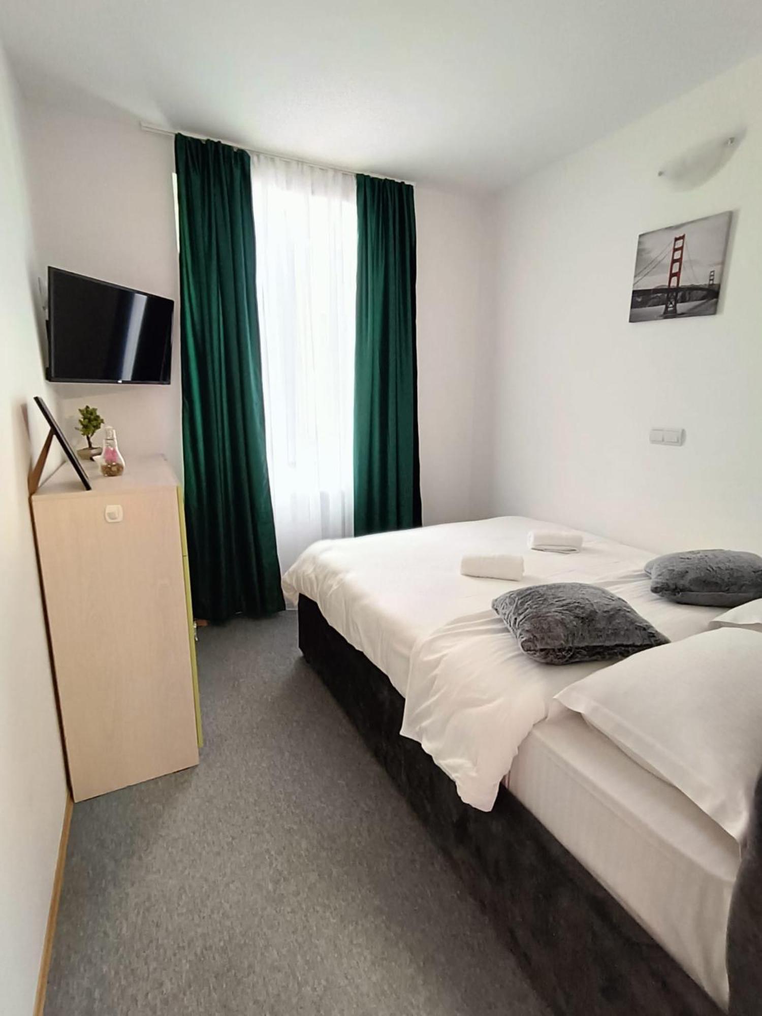Apartmán Chic Boutique Dumbrava Sibiu Exteriér fotografie